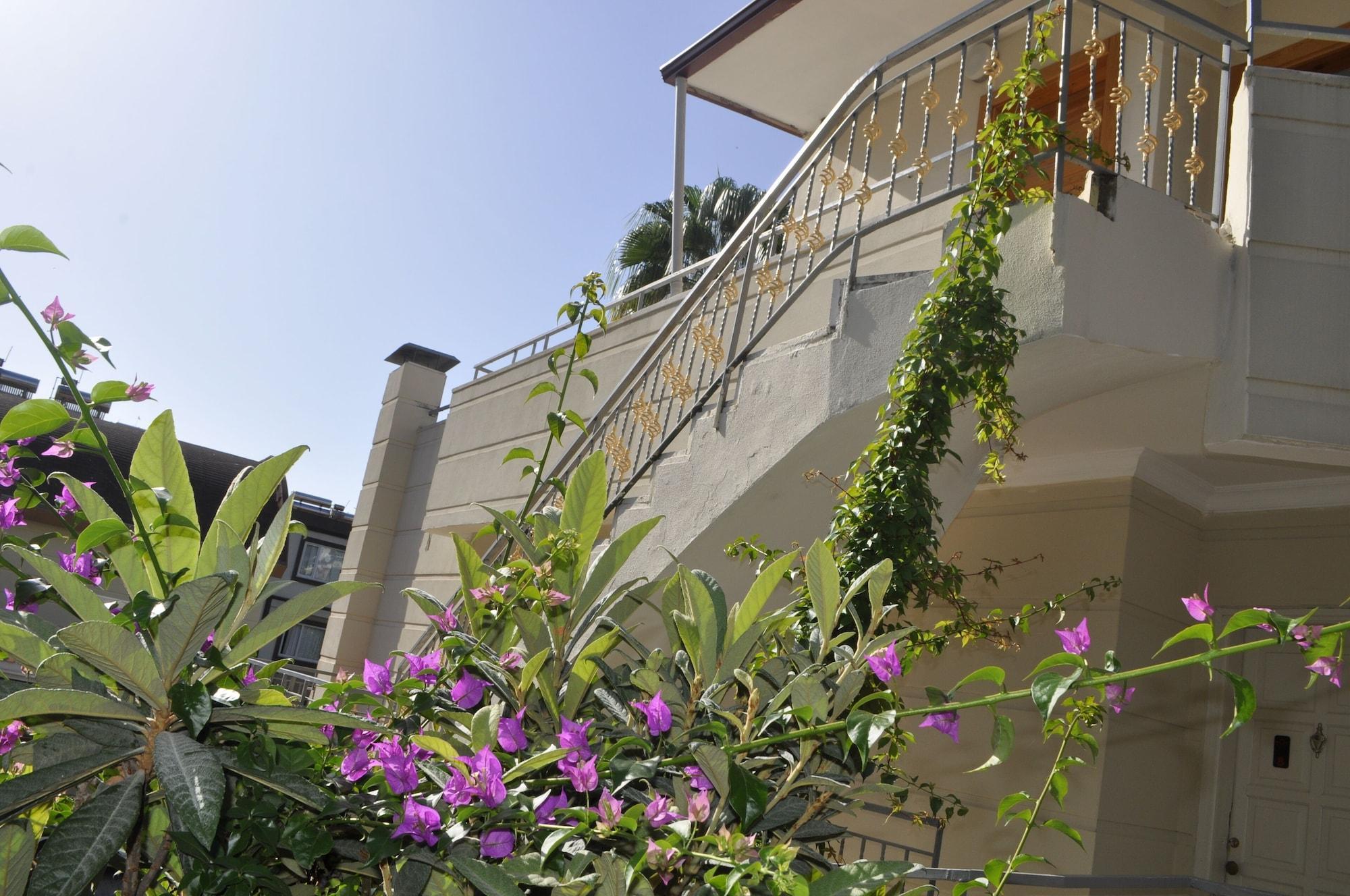 Kemer Suites Экстерьер фото